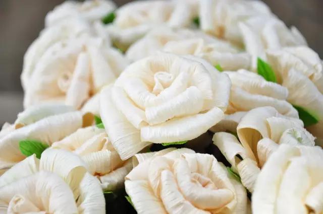 用玉米皮做的手工作品,手工玉米皮编席子教程