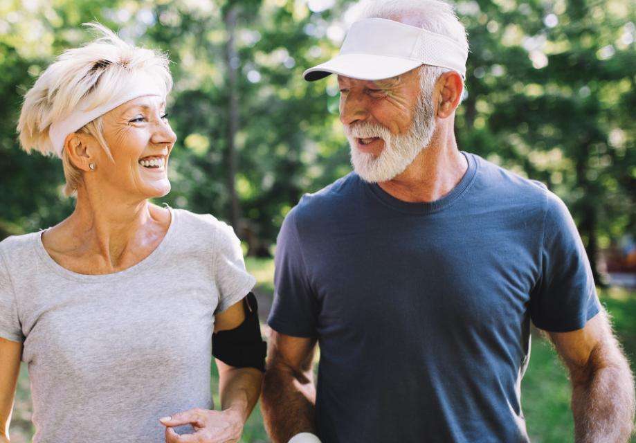 心血管造影显示堵80%,病人该如何选择治疗?可先溶栓、后放支架