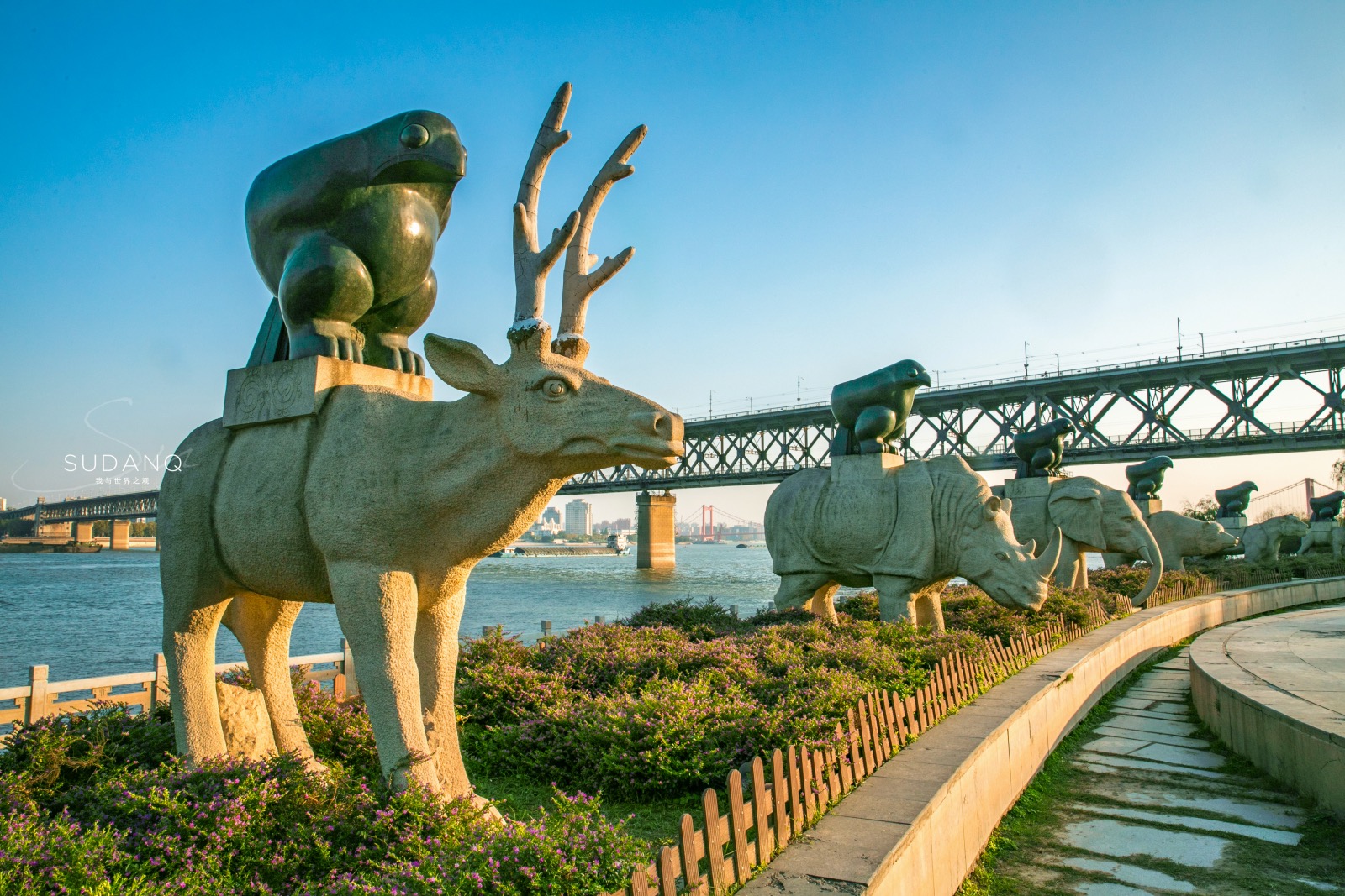 武汉太美了,汉江江滩景区