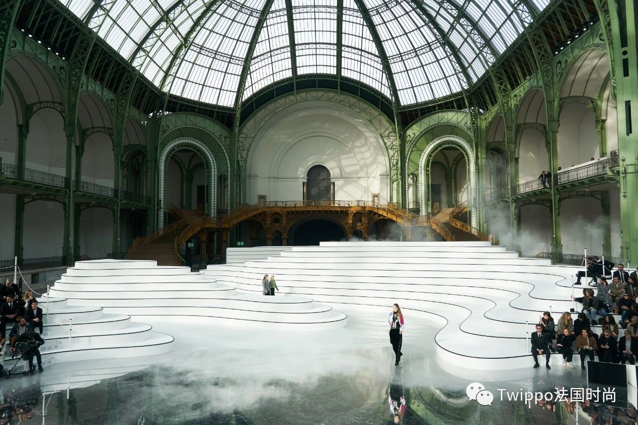 2020秋冬巴黎时装周givenchy秀场 (jacquemus 2020巴黎时装周秀场)