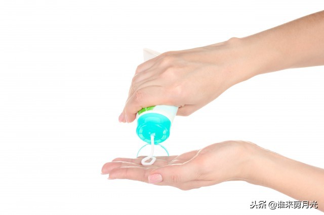 新手基本化妆需要哪些东西,新手化妆需要准备哪些必要的东西