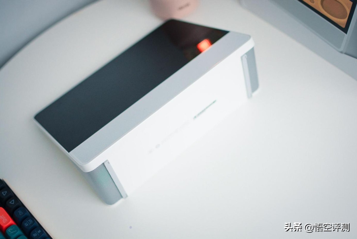 华为首款儿童专用学习产品！强悍鸿蒙系统：小精灵学习智慧屏评测