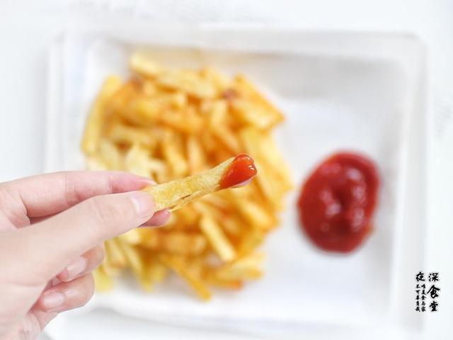教你在家做薯条成本不到3块钱,自制低温酥脆薯条