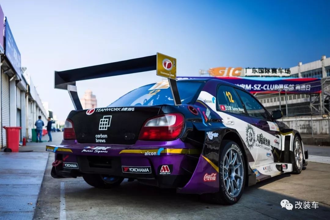 拳打法拉利脚踢迈凯伦evo,拳打法拉利脚踢迈凯伦的跑车