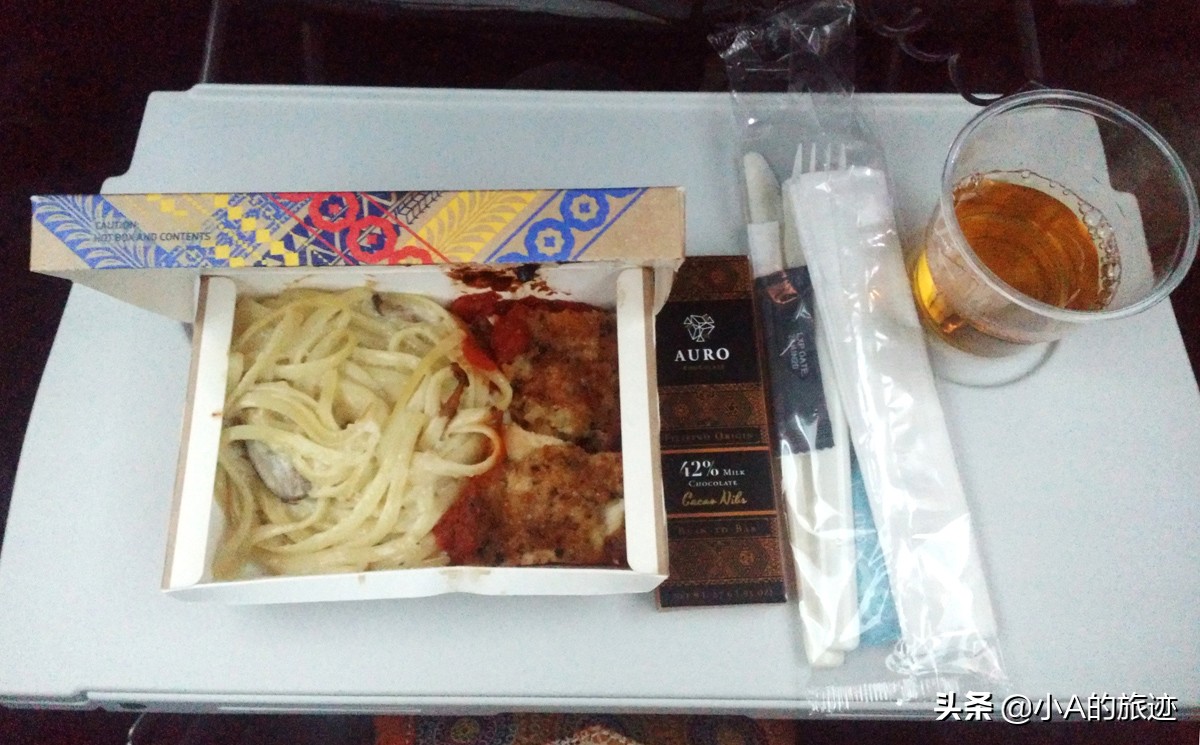 多伦多到上海的机票多少钱一张,去加拿大多伦多机票多少钱