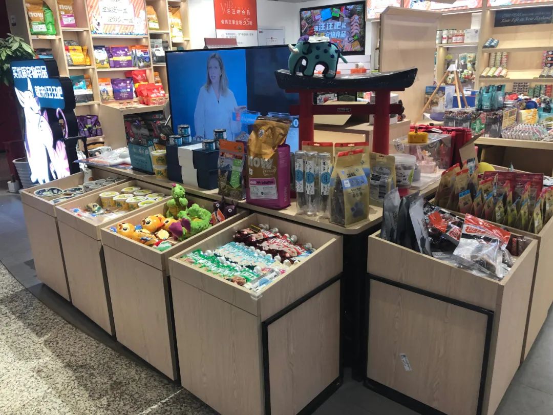 靠十平米小店铺月挣10万,10平米店做什么可以月入过万