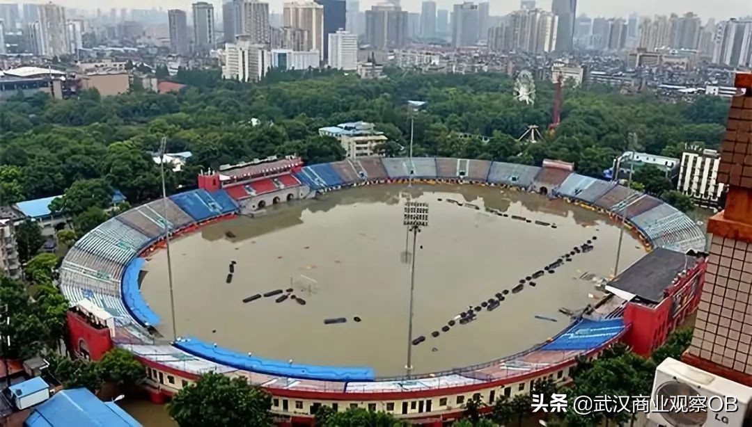 武汉体育中心改造足球场,武汉新华路体育场