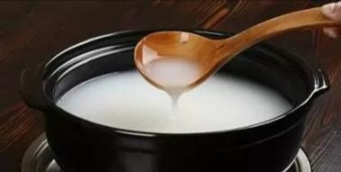 网上的“胶水”粥是用什么的，我们应该喝些什么粥