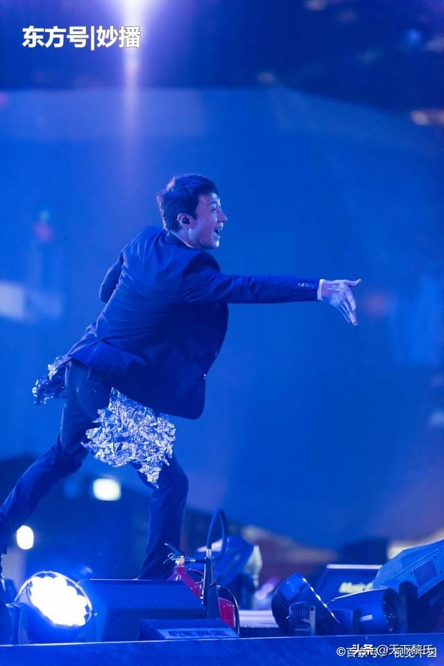 黎明获银紫荆勋章照片,黎明再获银紫荆星章慈善天王