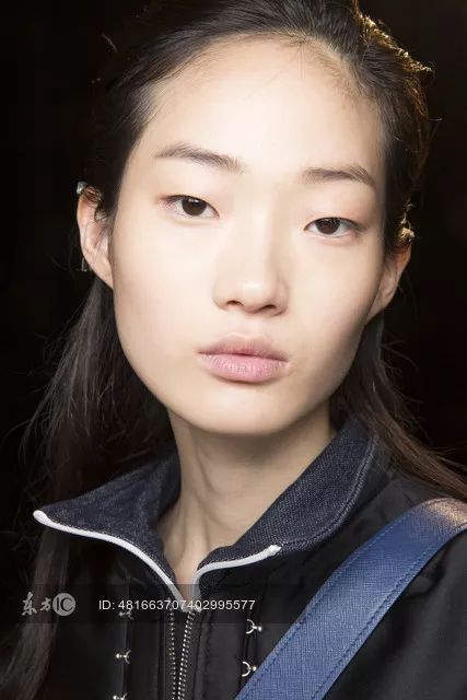 鞠婧祎李艺彤honey舞台,鞠婧祎港风复古妆容