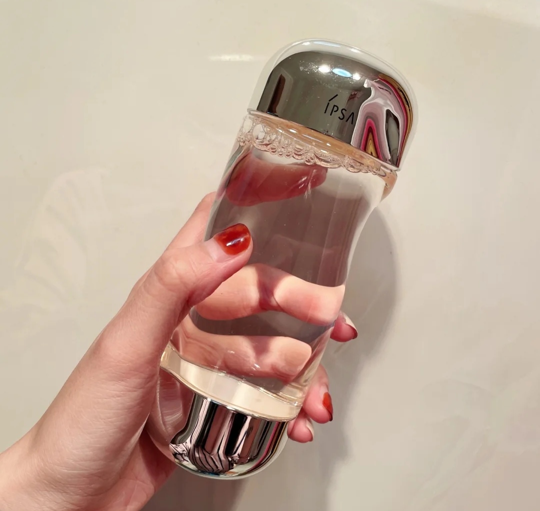 奥尔滨健康水是化妆水还是精华水,神仙水和奥尔滨健康水哪个好用