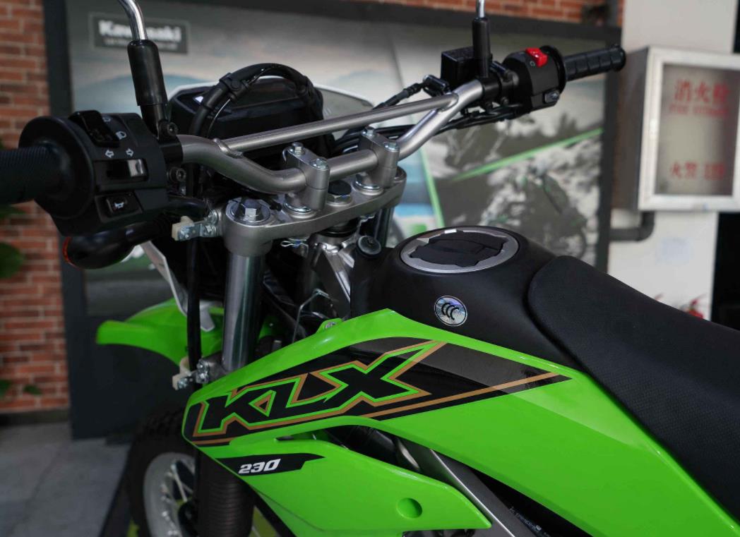 川崎klx230滑胎价格,川崎越野车klx230abs试驾视频