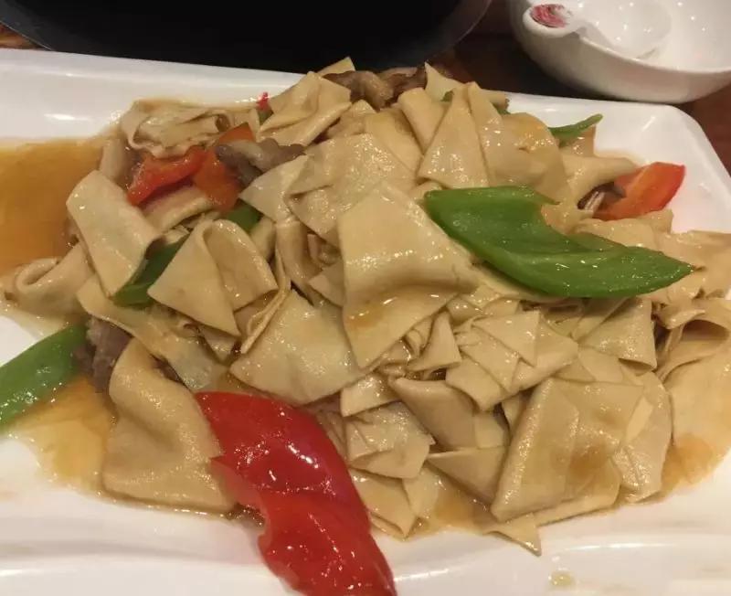 东北人在北京送外卖,东北人在北京吃烧烤