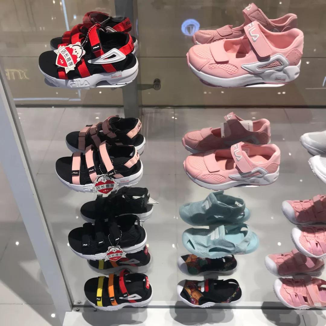 高颜值凉鞋小孩,什么材质的凉鞋鞋底最软