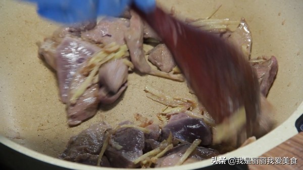 麻油猪肝汤猪肝不柴,白油猪肝怎么炒好吃又嫩