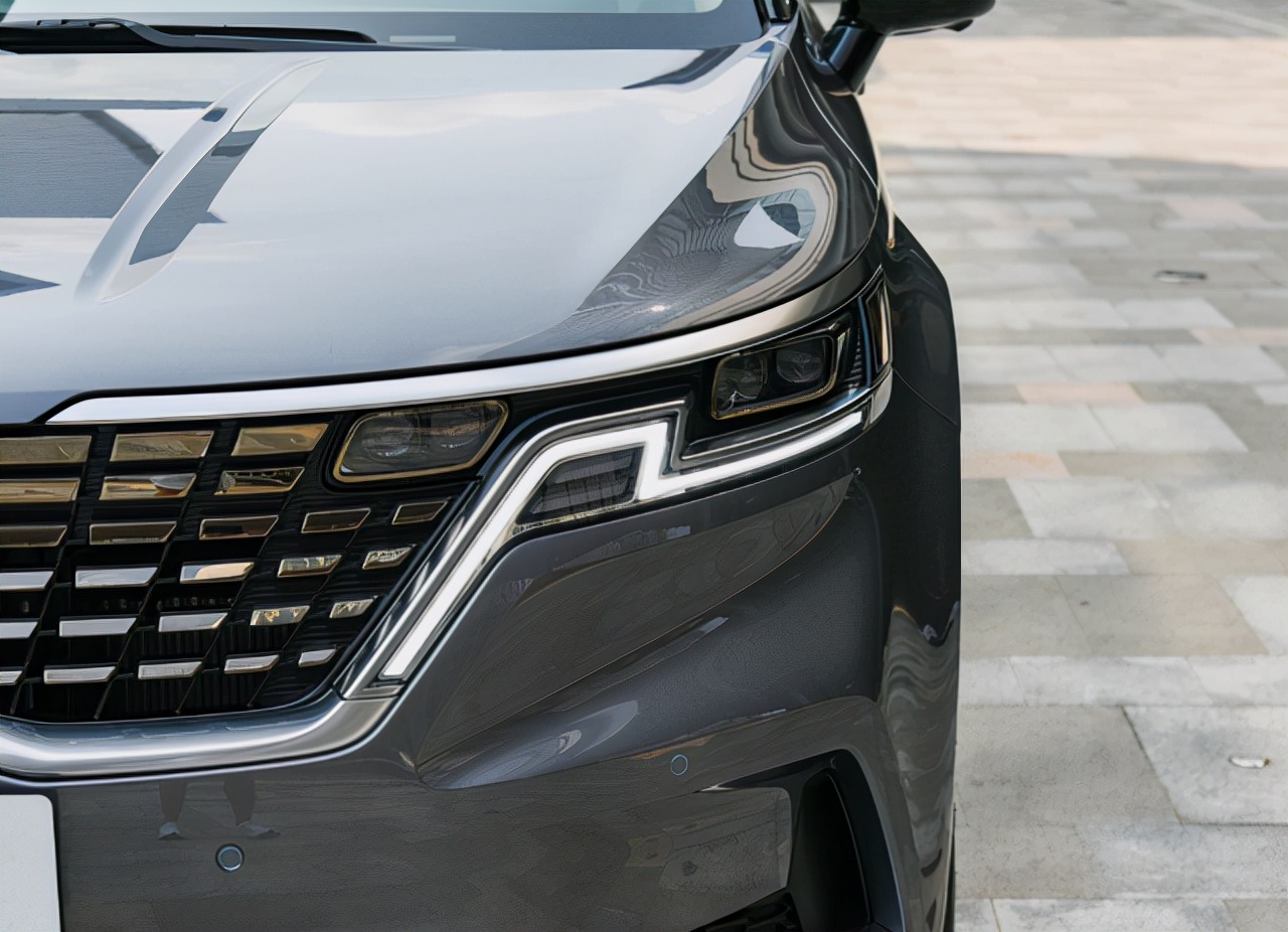 起亚嘉华纯电,起亚嘉华的2.0t和8at变速箱怎么样