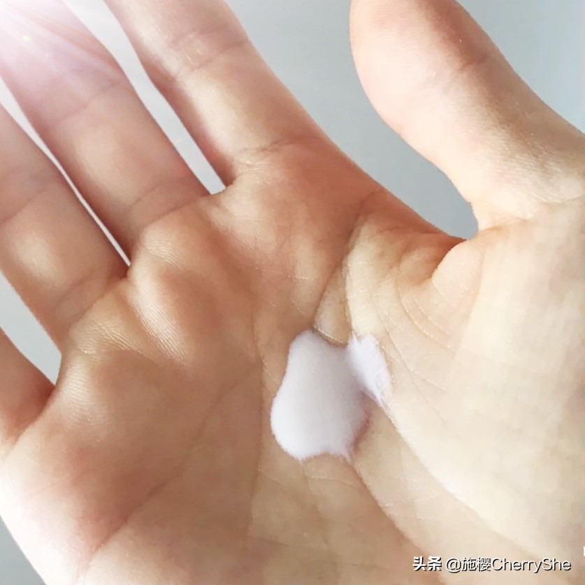 是蓝胖子防晒好还是安耐晒的好,蓝胖子和安耐晒防晒霜哪款好