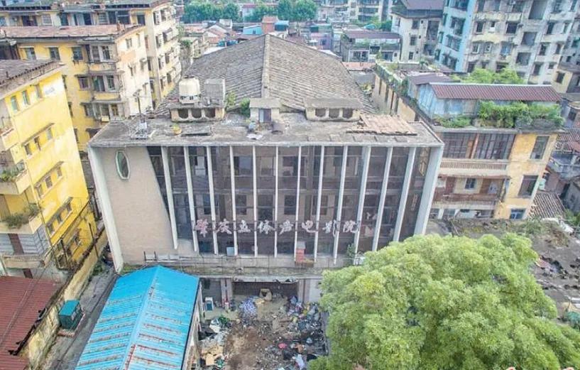 TA是肇庆首家中央空调立体声电影院!照片里的记忆,戳心了