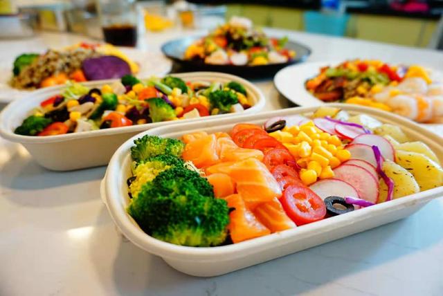 轻食沙拉开店技术培训,想开店轻食沙拉容易学吗