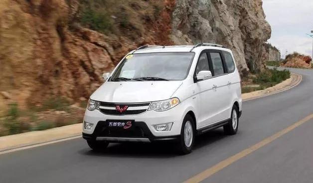 五菱宏光新款suv价格五座,五菱宏光suv新车价格表7座