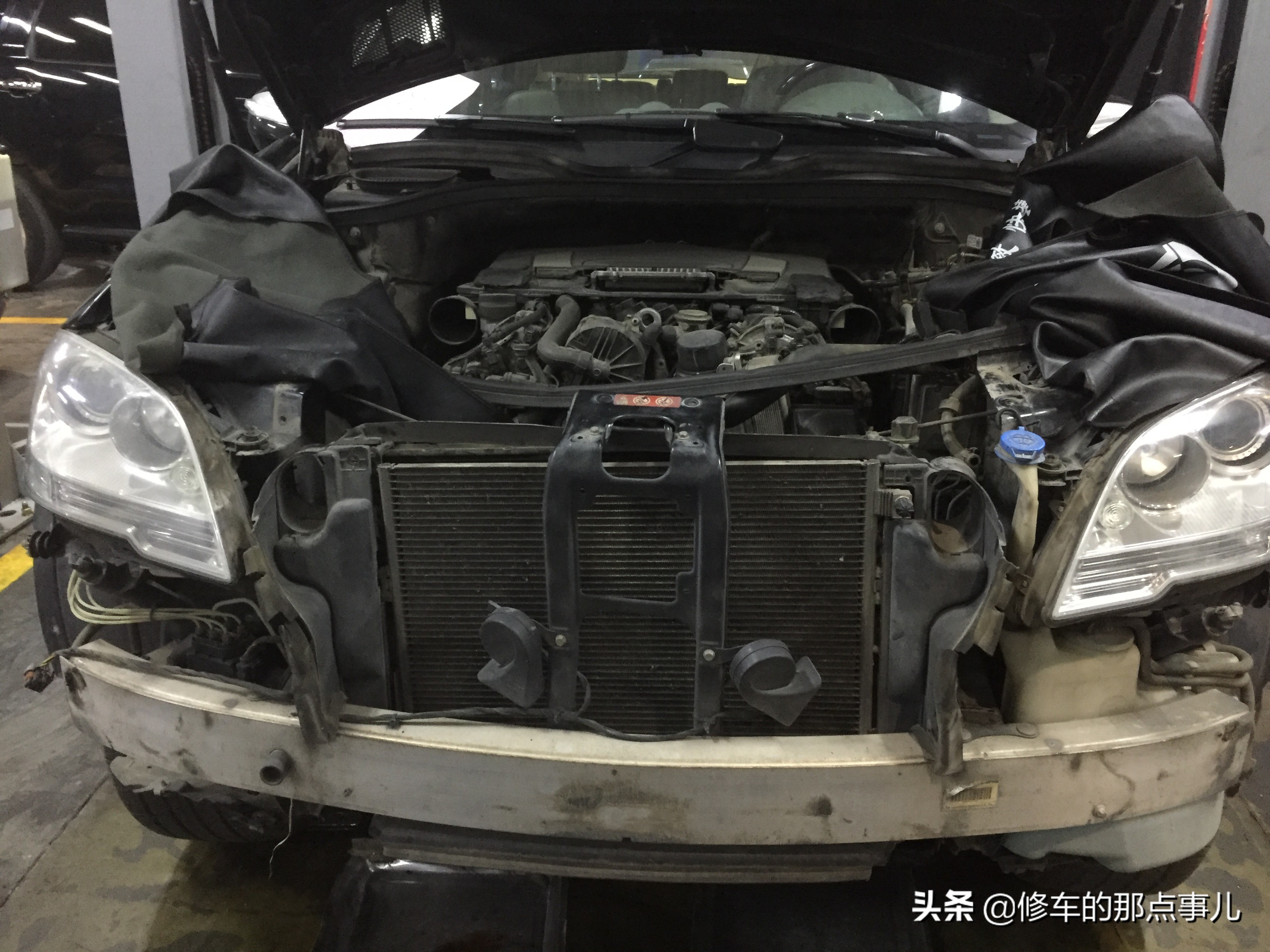 奔驰ml维修保养,奔驰ml水箱免拆清洗视频