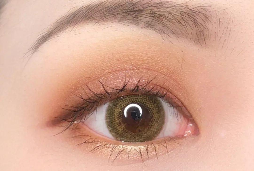 哪有那么多混血，全靠仙瞳招摇撞骗~