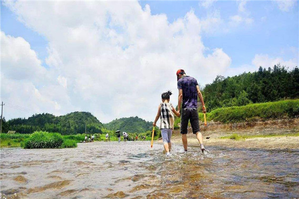 名字取得太难,名字取得太长会有傻子跟着念