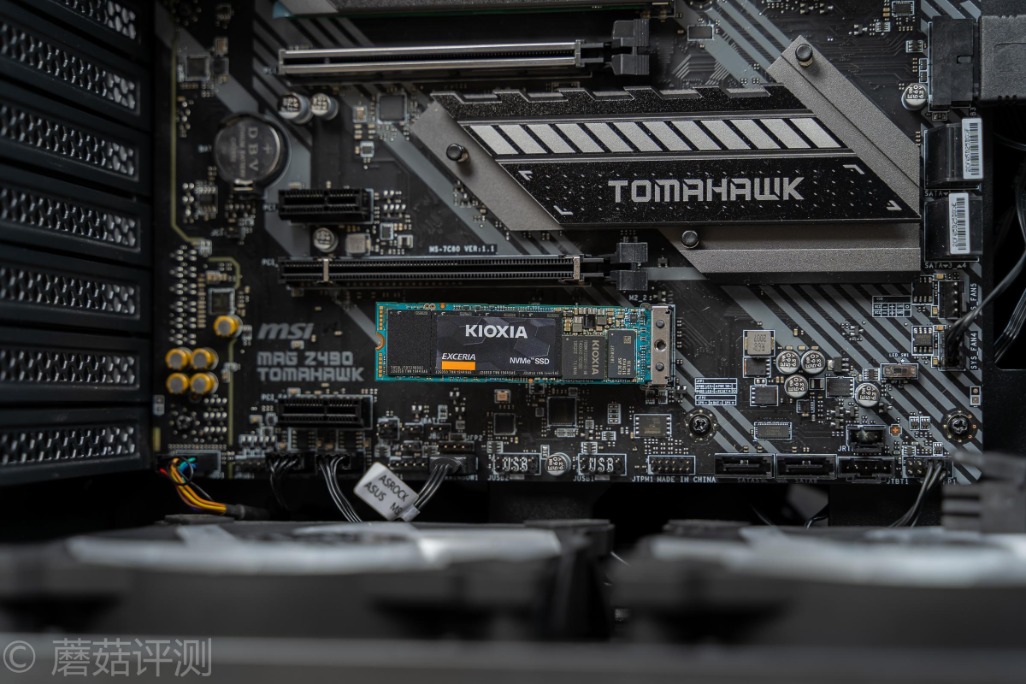 sata固态硬盘铠侠tc10评测,铠侠rc20500g固态硬盘评测