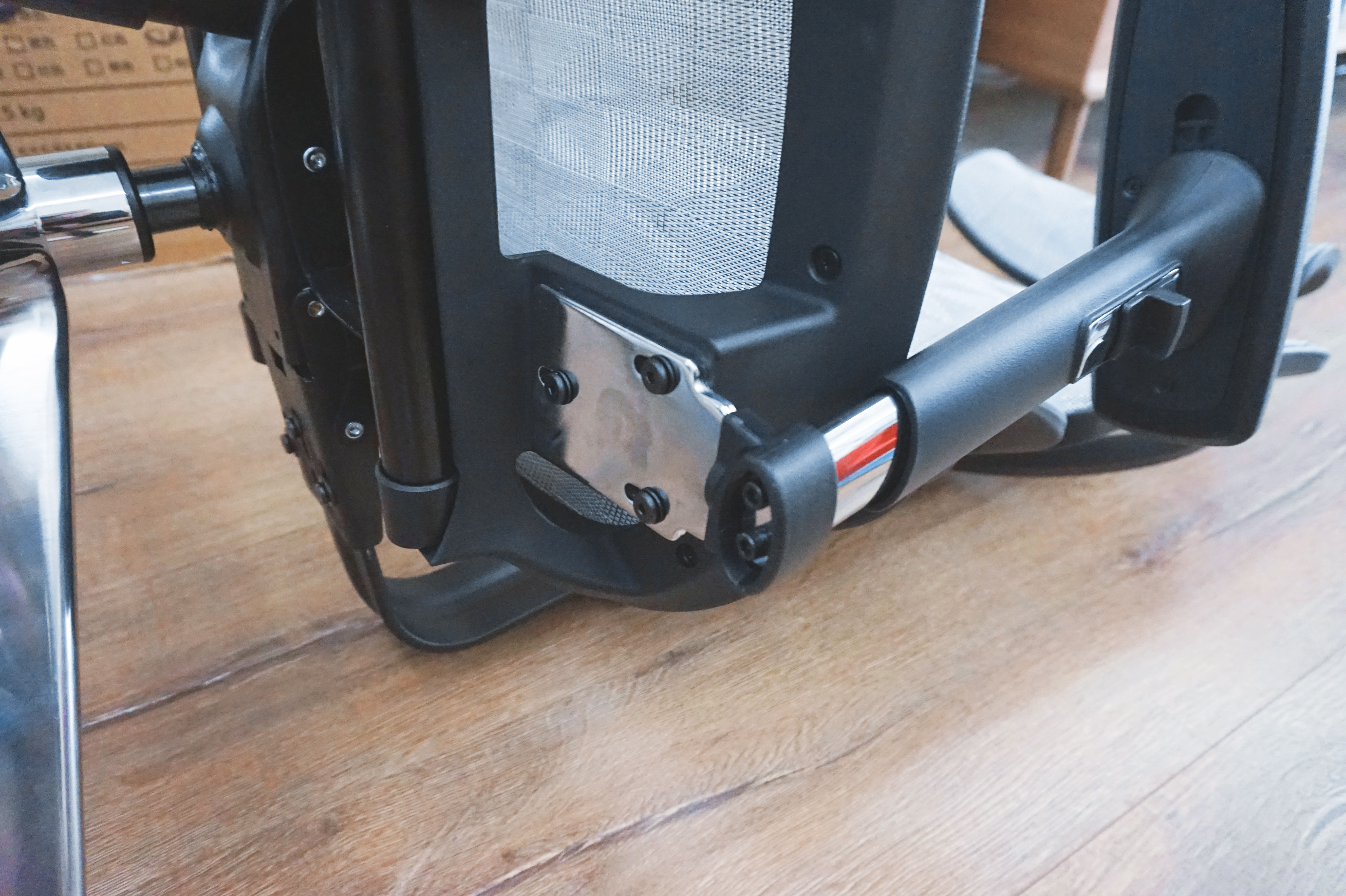 看了老罗推荐的人体工学椅我买了它——达宝利D1人体工学椅评测