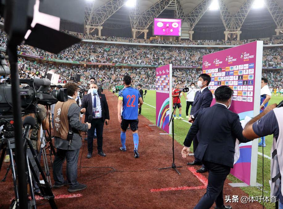 日本主帅森保一评价越南足球,日本男足教练森保一进8强