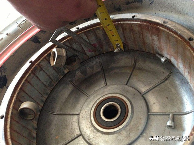 同样功率的电机磁钢越大越好吗,电饭锅磁钢1000w和800w