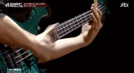 一回归就用实力把人虐哭，崩了也能吊打国内爱豆