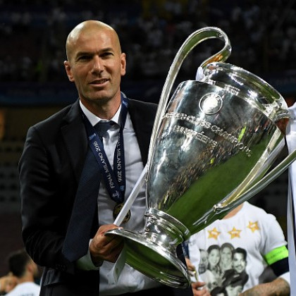 历史足坛百大巨星最新排名,传奇生涯141齐达内