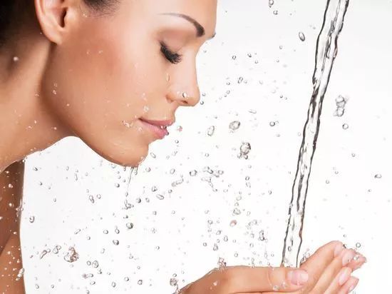 激光术后用什么药愈合的效果好,做完激光手术怎么样做恢复得最好