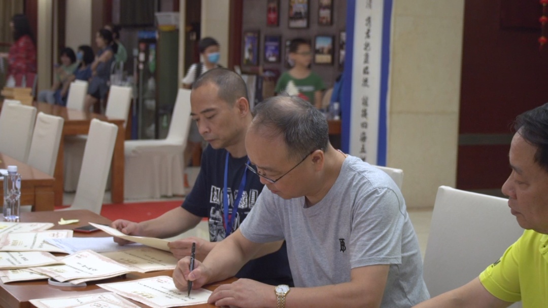 「教育社区」“棋观世界，培育非凡人生”走进成都棋院