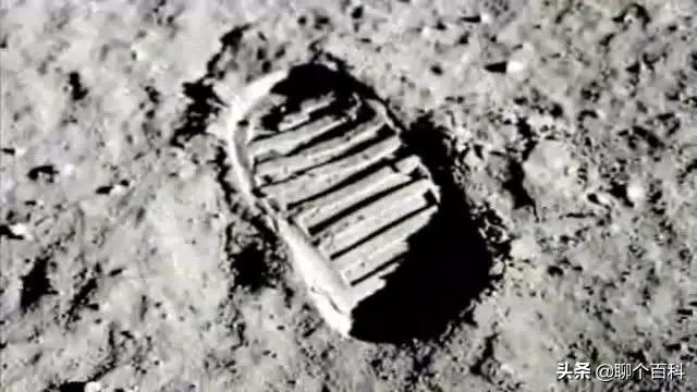 有人说登月是摄影棚里的*局骗**,可真实登月比棚拍的戏还足-7月20日
