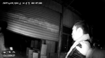 微商卖假奢侈品2300万,情侣卖假箱包