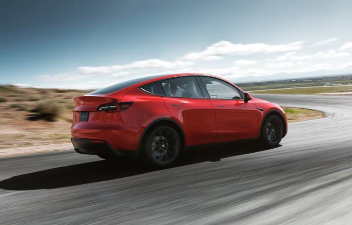 新版印钞机？特斯拉ModelY这款车究竟怎么样？