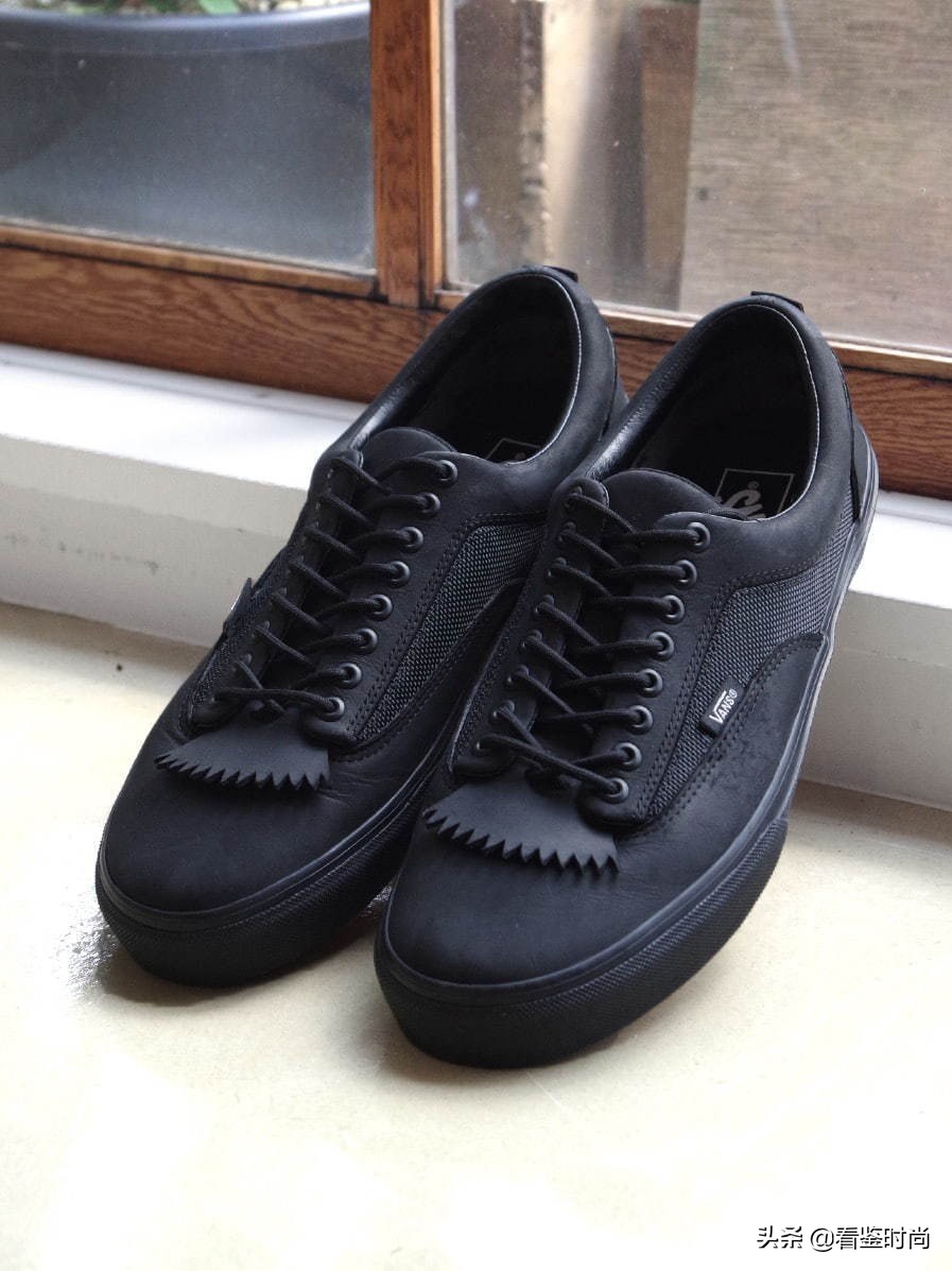 2022年最流行的男士黑色休闲鞋,2022秋季运动鞋推荐男