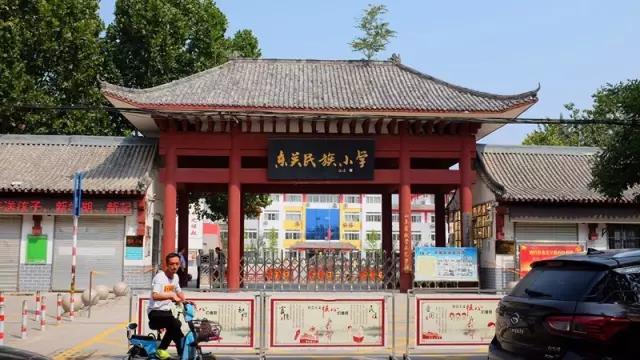 聊城哪里一条街都是饭店,聊城热闹的一条街