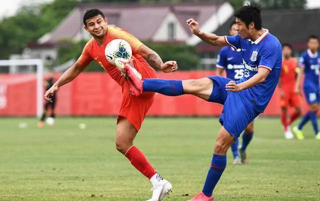 国足4比1采访,国足7-0狂胜恒大