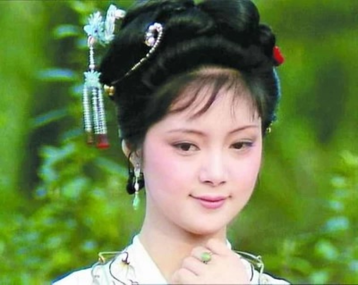 曹雪芹描绘贾宝玉,探究曹雪芹塑造贾宝玉形象的意义