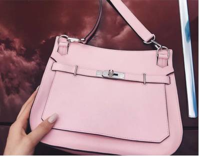 美腻与智慧并存,娱乐圈富婆们的生意经