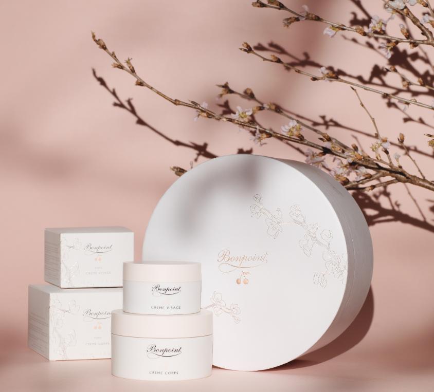 杨颖樱花与精灵妆拼图,刘嘉玲樱花美照