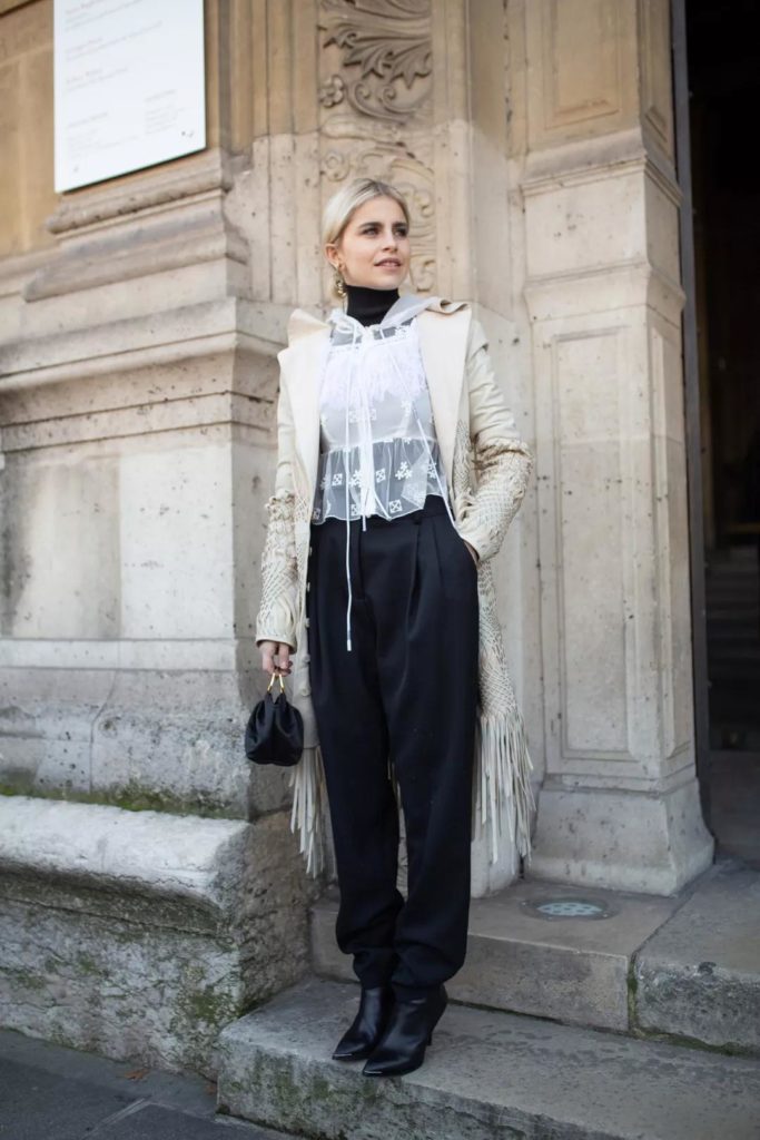 衬衣秋冬的3个穿法，点亮旧衣橱的新意，可暖可都市的职业时髦风