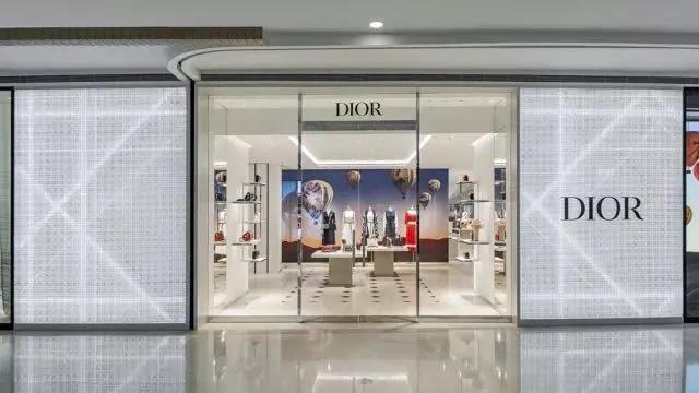 上海外滩十大奢侈品店,魔都奢侈品一条街