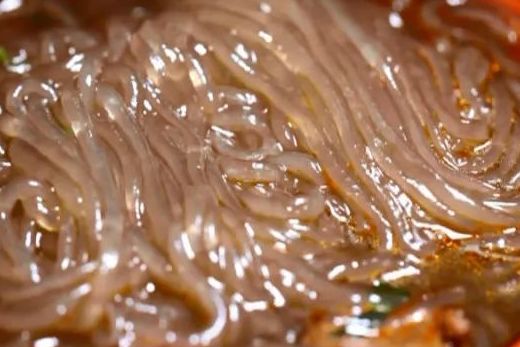 从城西跑到城东上班,从城西到城东穿越一座城