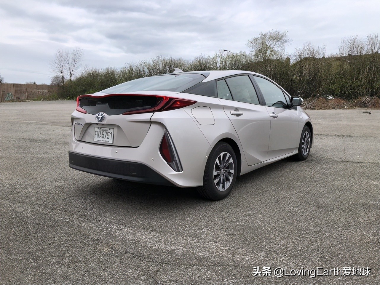 丰田普锐斯prime,2021年丰田普锐斯prius