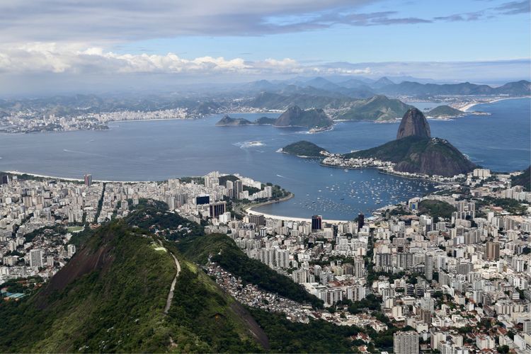 世界上最繁华的城市之一，被称为“狂欢节之都”，私藏在巴西