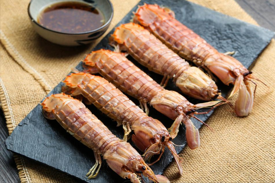 皮皮虾水煮好吃还是清蒸好吃窍门,皮皮虾是清蒸还是水煮